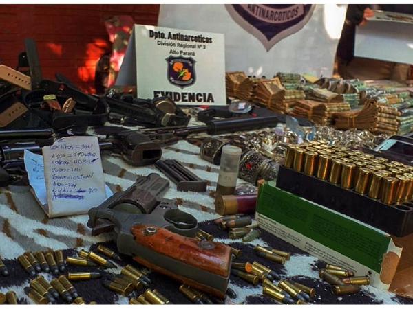 Capturan a traficantes que usaban despensa de fachada