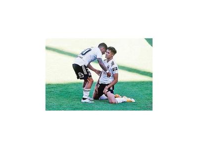 Colo Colo sigue en Primera
