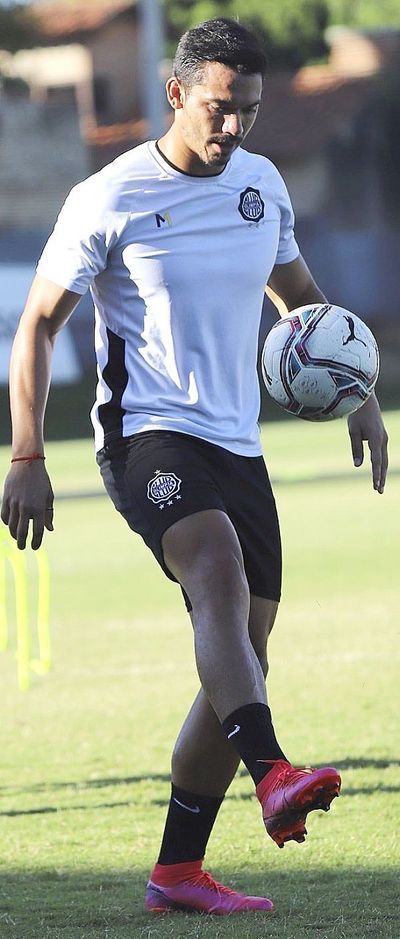 “Refuerzo” en la directiva - Fútbol - ABC Color