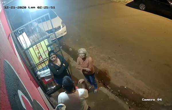 Con un machete al cuello, una mujer fue agredida por su pareja