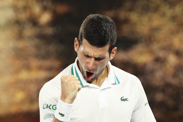 Djokovic despierta del sueño a Karatsev y accede a la final - Tenis - ABC Color