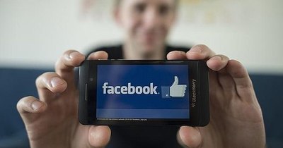 La Nación / Guerra entre Facebook y Australia por acceso a las noticias