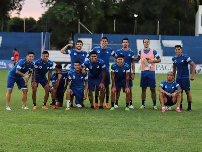 ¿12 de Octubre perderá partidos por walkover?