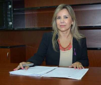 Viceministra de la Mujer renuncia tras polémico comunicado del Ministerio