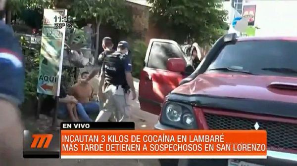Detienen a subcomisario por presuntamente intentar 'rescatar' a traficante antes de allanamiento