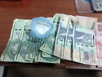 En departamento céntrico de Asunción anulan punto de distribución de cocaína