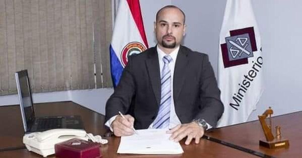La Nación / Imputan por tala de árboles a responsables de ganadera Palmeira S.A