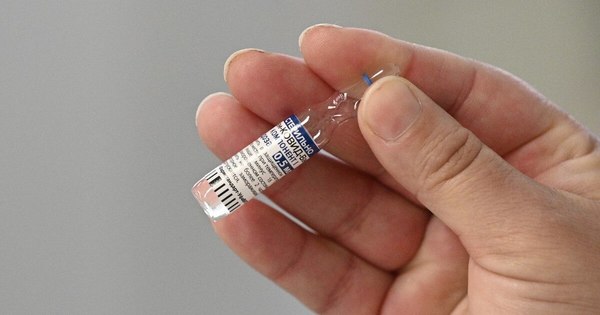 La Nación / Ya están en el país las 4.000 dosis de la vacuna rusa Sputnik V