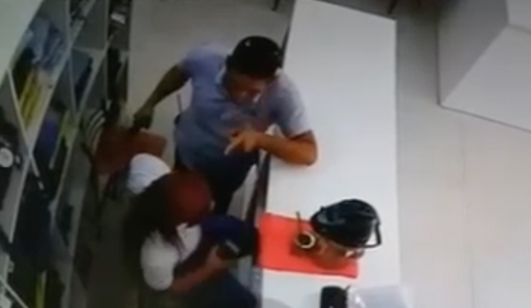 Diario HOY | Nuevo intento de feminicidio en PJC: hombre disparó a su expareja y luego se quitó la vida