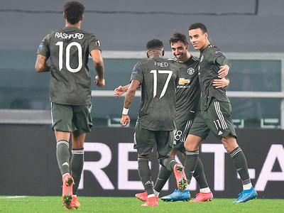 Manchester y Tottenham sacan amplia ventaja en la ida