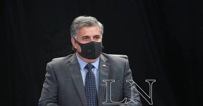 La Nación / Conexión aérea arrastra bajón