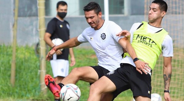 Crónica / Olimpia: dos “positivos” y sin el aporte de Roque