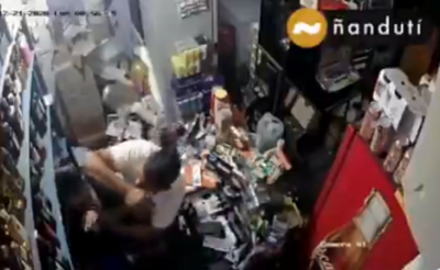 Con un machetillo y a puñetazos, hombre ataca a su expareja en Capiatá | Ñanduti