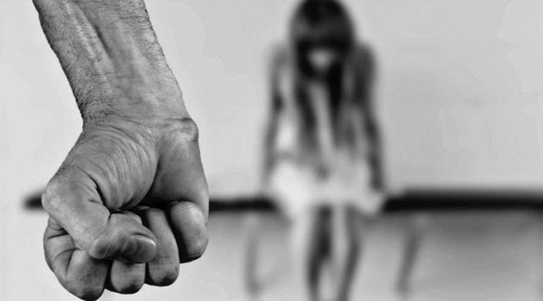 Diario HOY | Agente del grupo Lince es detenido por intento de feminicidio