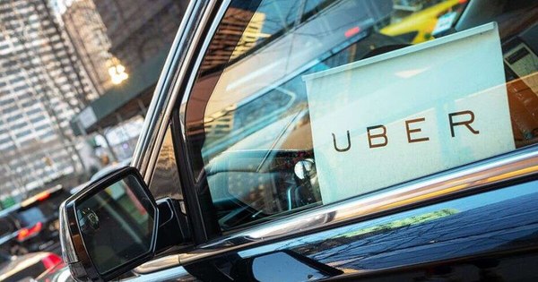 La Nación / Justicia británica considera empleados a los conductores de Uber