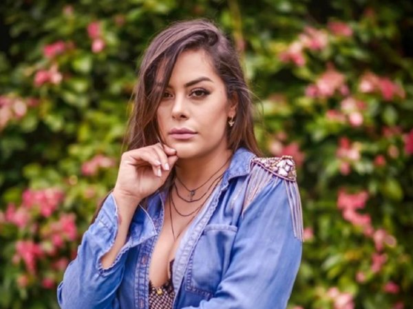 Chistes sobre vacunas pusieron furiosa a Larissa