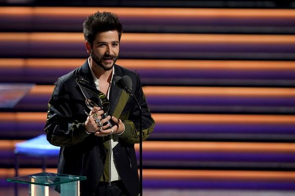 Bad Bunny triunfa en una noche llena de sorpresas en Premio Lo Nuestro - Música - ABC Color