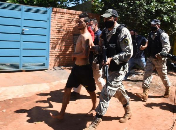 Allanamientos y detenidos en Capiatá en investigación de millonario robo - Nacionales - ABC Color