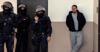 La Nación / Rapero español preso: 16 detenidos en tercera noche de disturbios