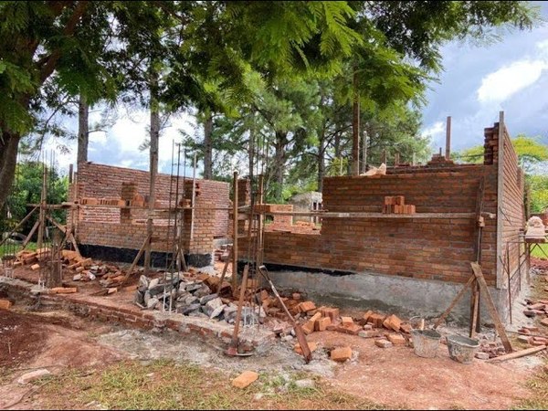 AVANZAN OBRAS EN MARCO AL PROGRAMA DE LETRINAS CERO EN ESCUELAS DE ITAPÚA