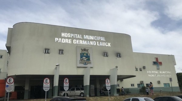Paraguayos copan hospitales de Foz y alcalde pide limitar acceso fronterizo