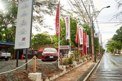 La “Parada Toyota” atiende en San Bernardino - Empresariales - ABC Color