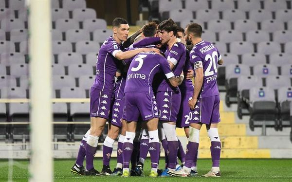 Fiorentina gana y se aleja del descenso - Fútbol - ABC Color