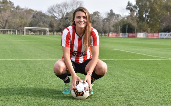 Sol de América ficha a una europea y a la delantera de Argentina