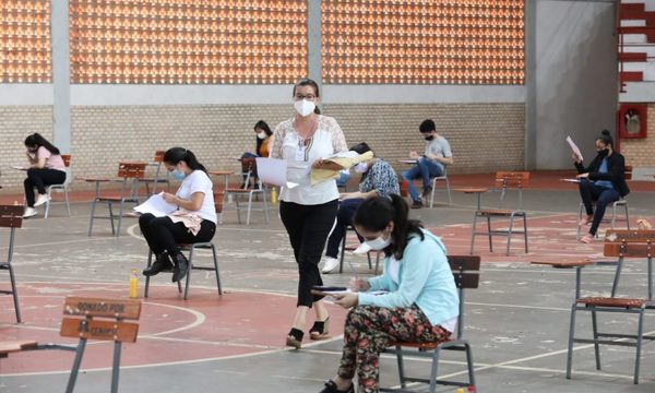 Convocatoria 2020 de Becas ITAIPU-BECAL cierra con 891 nuevos becarios universitarios