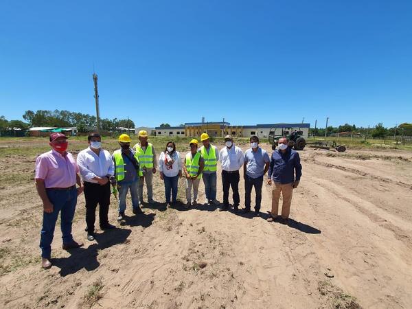 Iniciaron obras para instalación de Plazas Deportivas en once departamentos del país | .::Agencia IP::.