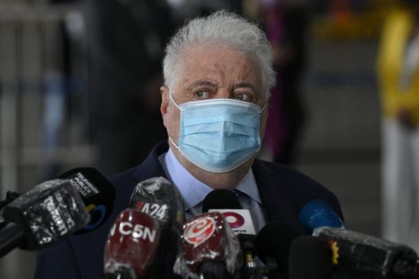 Presidente argentino pide renuncia de ministro de Salud por escándalo con vacunas - Mundo - ABC Color