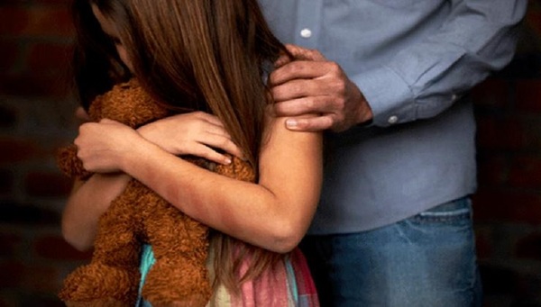 Cinco años de prisión para un hombre culpable de abuso sexual en niños y cuya víctima fue su propia hija - ADN Digital
