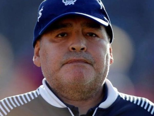 Justicia argentina revisa celulares de Maradona en causa por su muerte