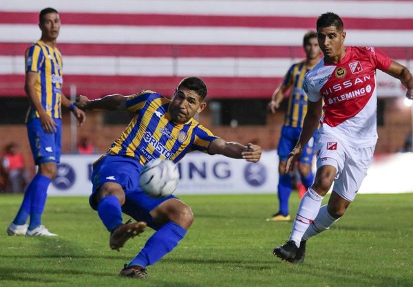 Lo ganó sobre el final: River Plate venció al Sportivo Luqueño 1-0.