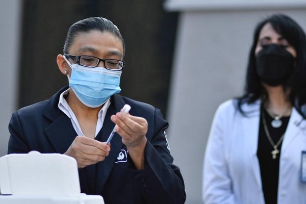 Un 60 por ciento del lote de vacunas será aplicado entre personal de salud de Capital y Central