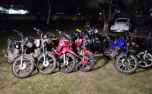 Cinco detenidos y nueve motos incautadas en controles realizados en Roque Alonso - Nacionales - ABC Color