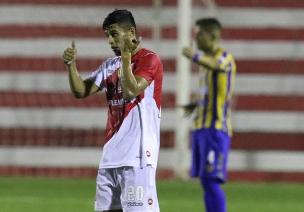 Crónica / Opakuévo oganá River y hundió a Luqueño