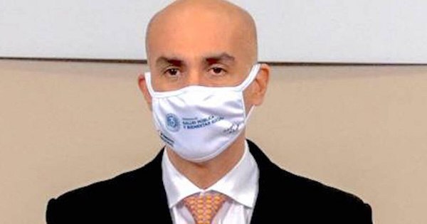 La Nación / Quedarán al final médicos del área administrativa