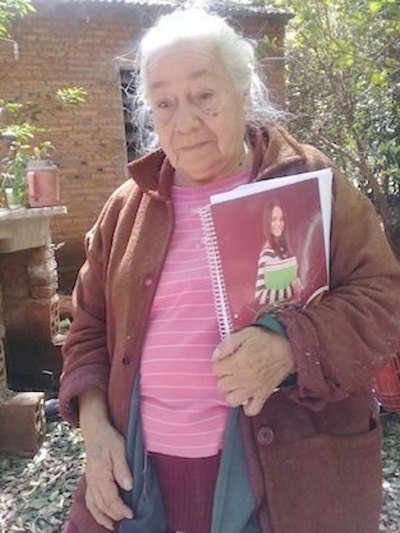 Crónica / QUIERE RECIBIRSE ¡A SUS 81 AÑOS!
