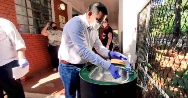 La Nación / Papelón de Petta en simulacro para retorno seguro a clases presenciales