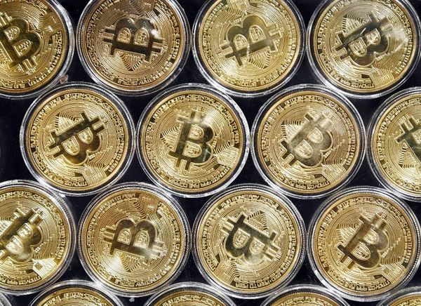 Bitcóin roza US$ 54.000 en un nuevo récord - Mundo - ABC Color