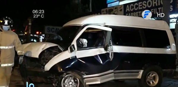 Bombero se accidenta sobre la Transchaco | Noticias Paraguay