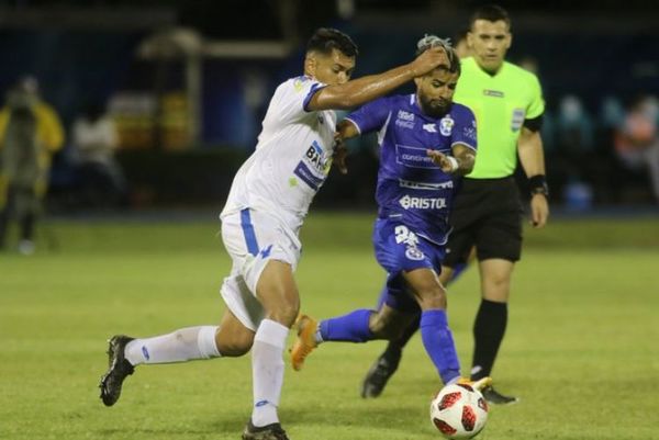 Golpeado por el COVID-19, 12 de Octubre recibe a Sol de América