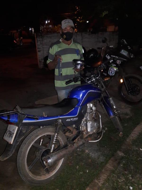 Recuperaron una motocicleta robada en Coronel Oviedo – Prensa 5
