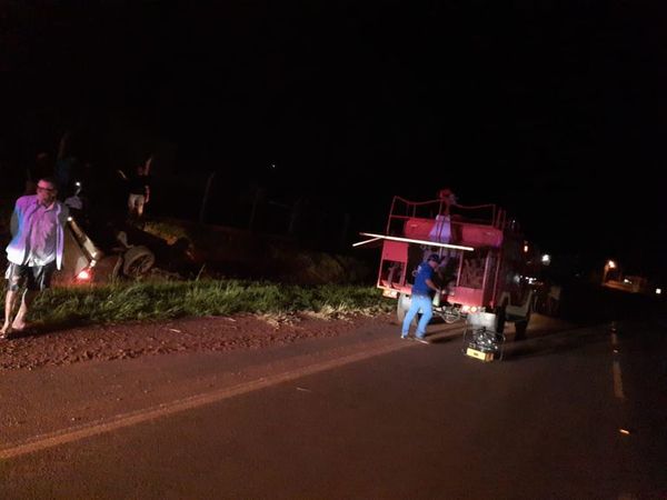 San Cristóbal: joven muere en vuelco de camioneta - ABC en el Este - ABC Color