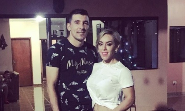 El “Pájaro Benítez” y su esposa fueron estafados por constructora