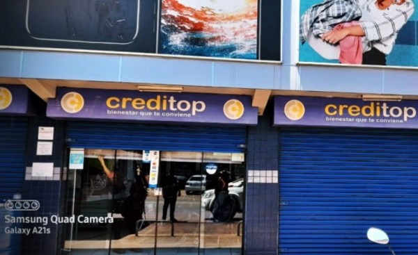Asaltantes se llevan casi treinta celulares y más de G. 3 millones