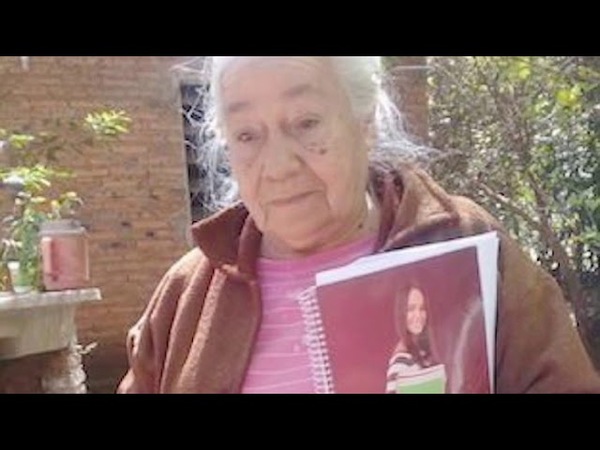 QUIERE RECIBIRSE A SUS 81 AÑOS, PERO LE FALTA UNA COMPUTADORA