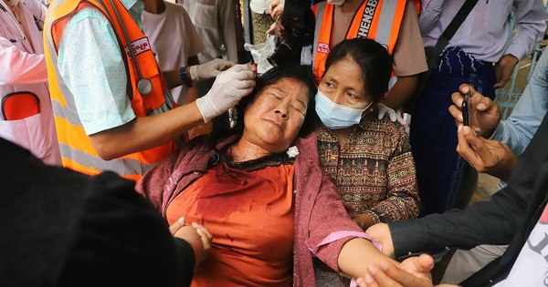 La Nación / Birmania: dos muertos y 30 heridos en represión policial de manifestaciones