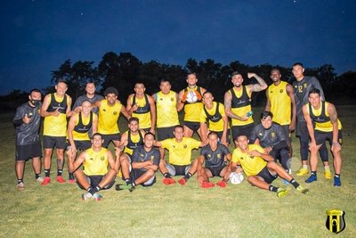 Costas prepara cambios para enfrentar a Olimpia